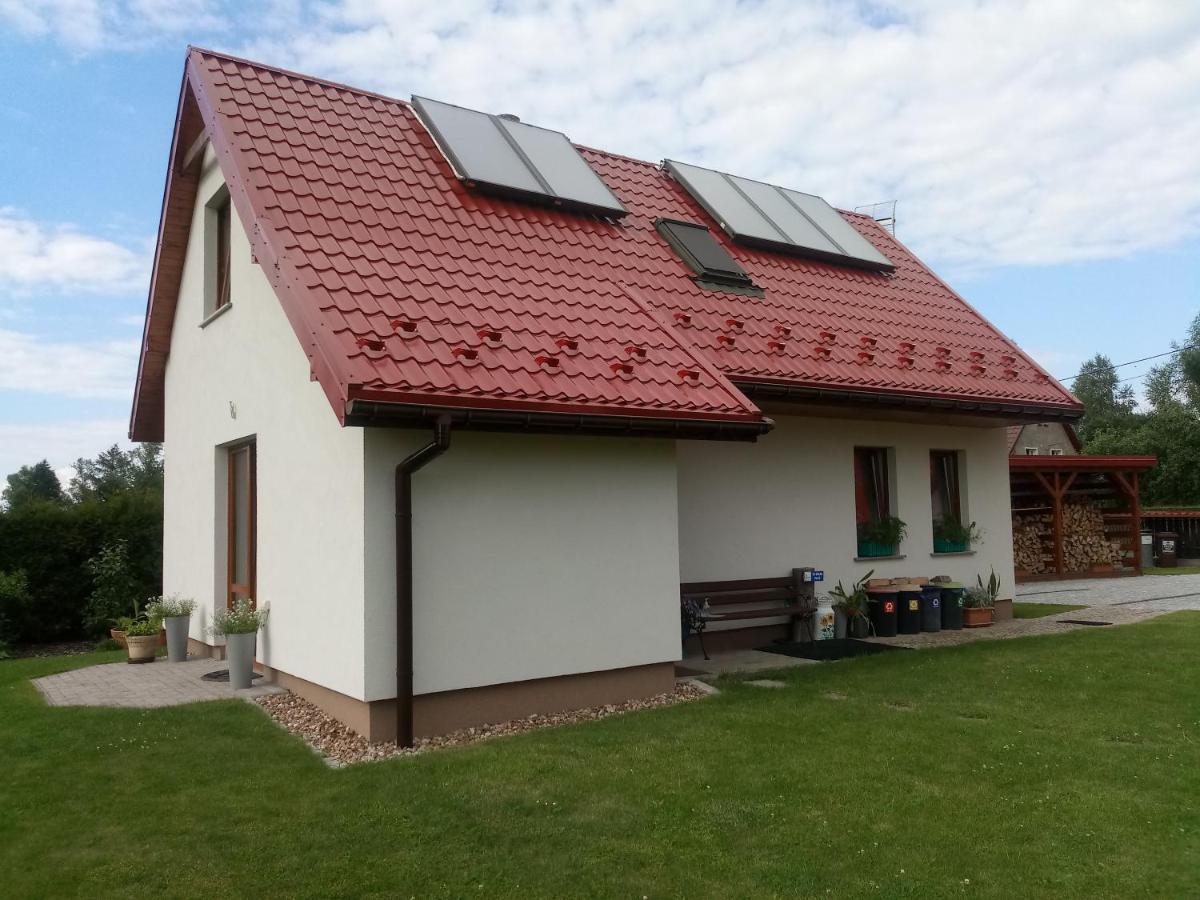 Mala Chatka Caloroczny Domek Krzeszow  Luaran gambar