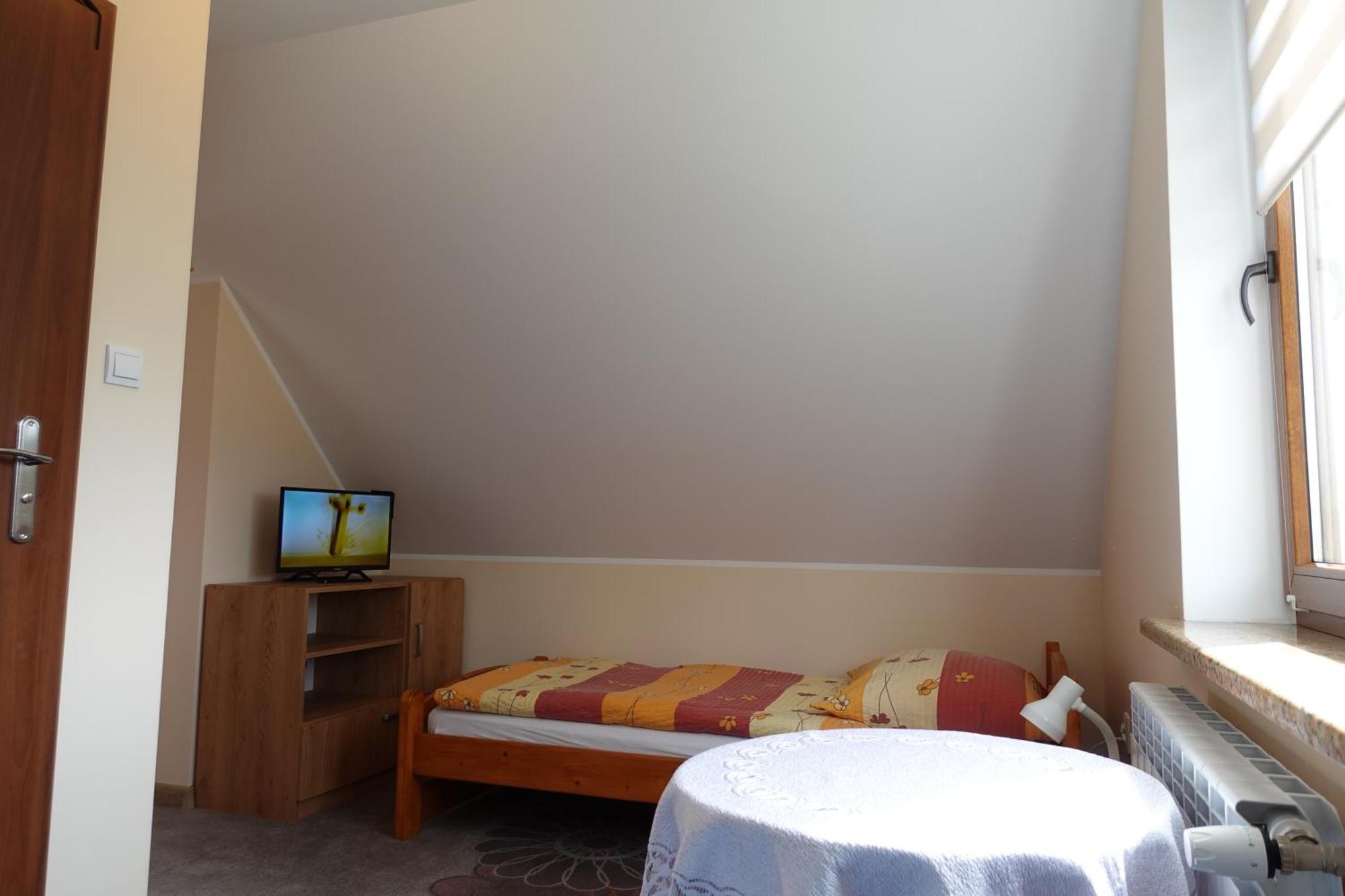 Mala Chatka Caloroczny Domek Krzeszow  Luaran gambar