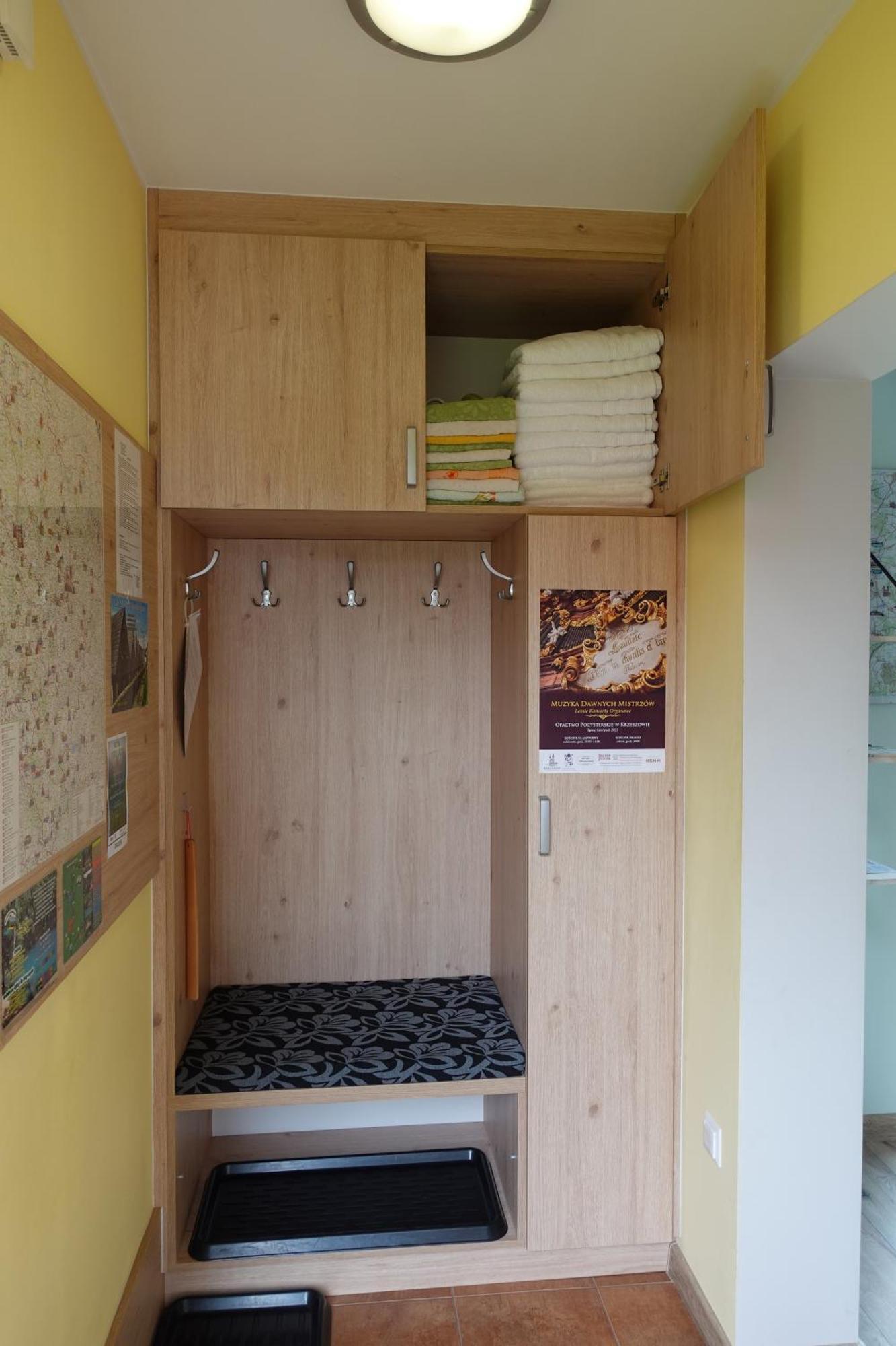 Mala Chatka Caloroczny Domek Krzeszow  Luaran gambar