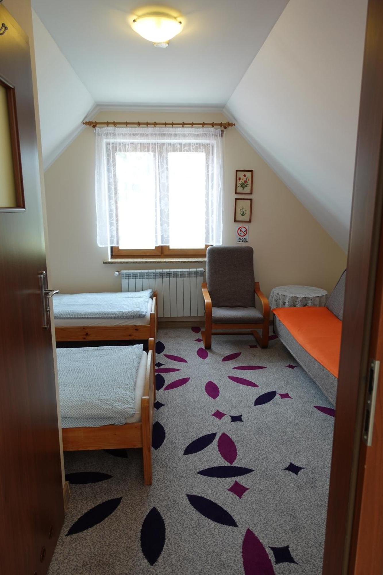 Mala Chatka Caloroczny Domek Krzeszow  Luaran gambar